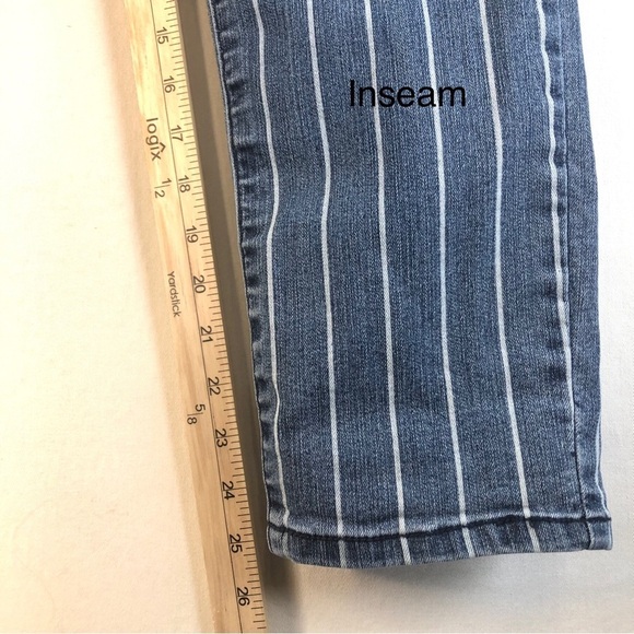Artisan NY Sz 16 Striped Jeans Cropped 10.5” High Rise Casual Classic Preppy - Picture 7 of 10